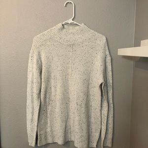 Turtleneck sweatshirt